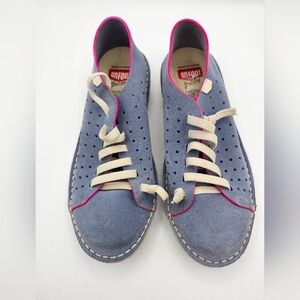 ON FOOT Perforated Sneaker Vaquero Hot Pink Light Blue | Size 39